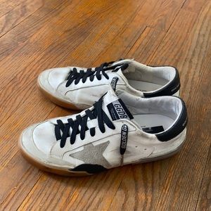 GOLDEN GOOSE SUPERSTAR SIZE 39